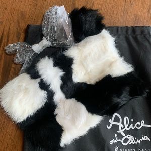 New with tags Alicia and Olivia Handbag/Clutch Originally a $395.00 bag